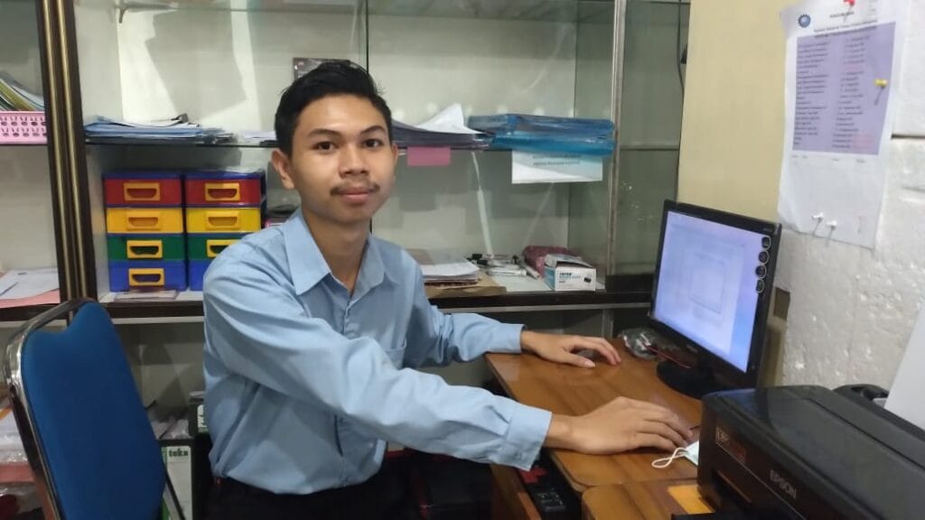 Mahasiswa POLINDO Madiun menjalani magang industri sebagai jembatan nyata menuju dunia kerja bersama mitra perusahaan